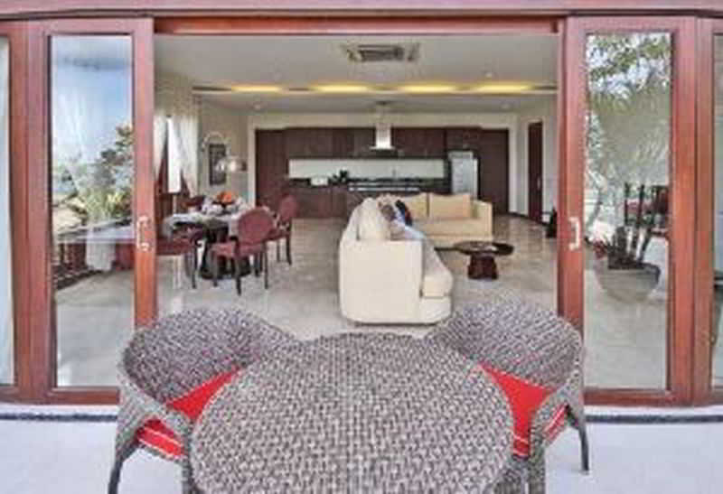 Terrace thumbnail 6