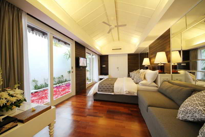 Room thumbnail 7