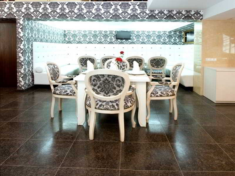 Restaurant
 di Manhattan Hotel & Restaurant