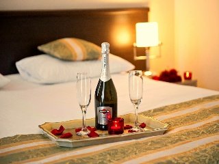 Room
 di Manhattan Hotel & Restaurant