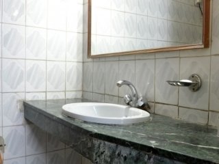 Room
 di Golden Deluxe