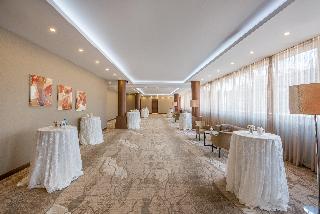 Crowne Plaza Harbiye