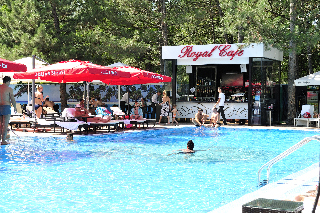 Sports and Entertainment
 di Club Royal Park