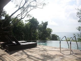 Pool
 di Constance Ephelia