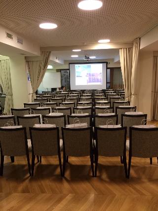 Breaking Business Hotel, Abruzzo