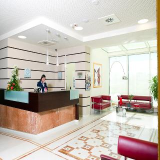 Breaking Business Hotel, Abruzzo
