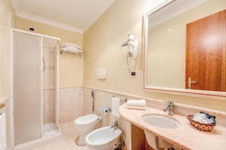 Re Luxury Accomodation., Rome