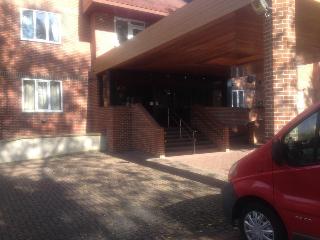 Parkside International Hotel, Reading