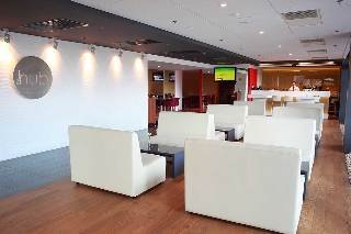 Bar
 di Ramada Oradea