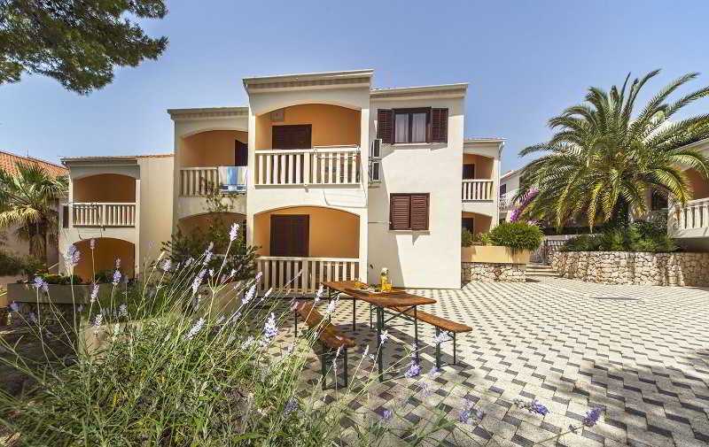 General view
 di Beach Apartments Lavica