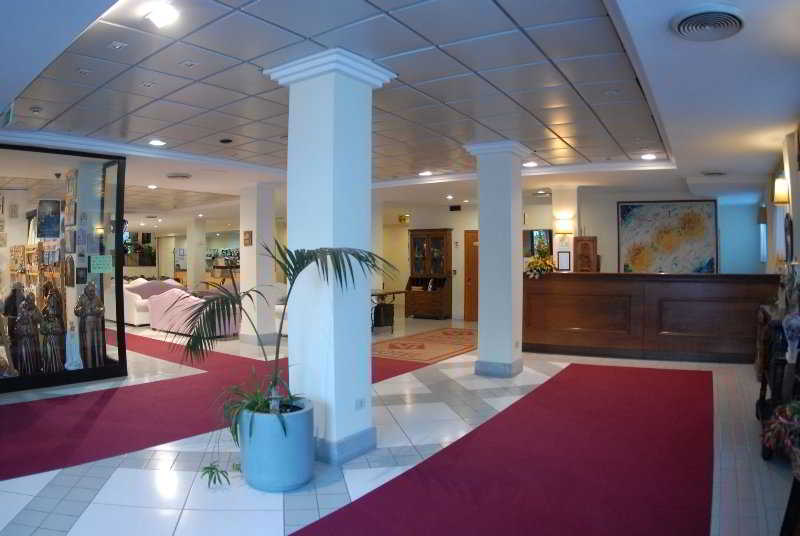 Hotel V7, Puglia