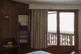 Room Room