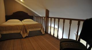 Room thumbnail 32