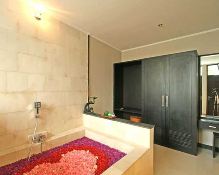 Room thumbnail 5