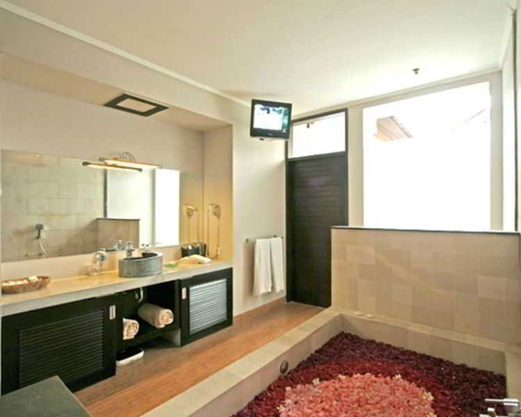 Room thumbnail 25