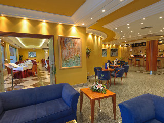 Lobby
 di Horus Salamanca