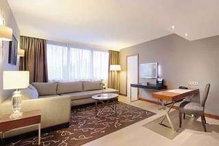 Room thumbnail 9