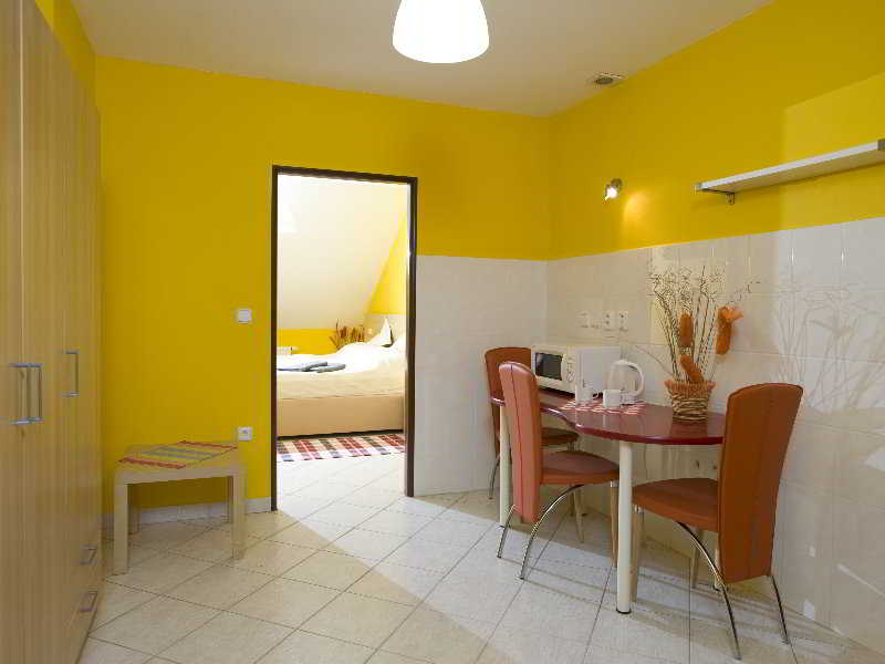 Room
 di Andelapartments