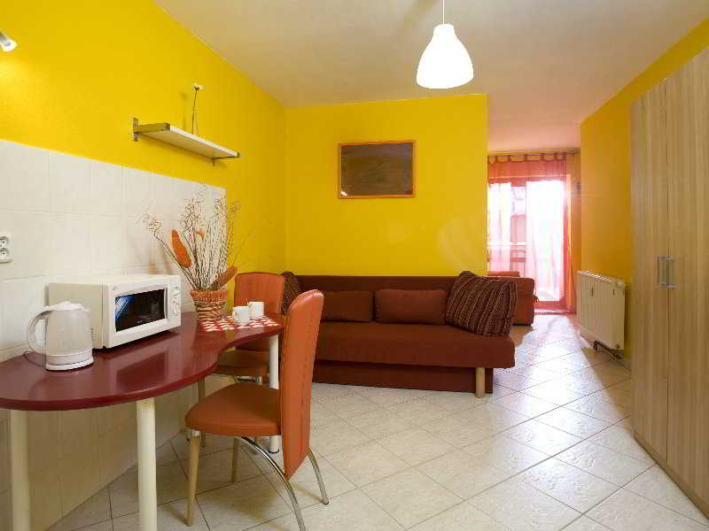 Room
 di Andelapartments