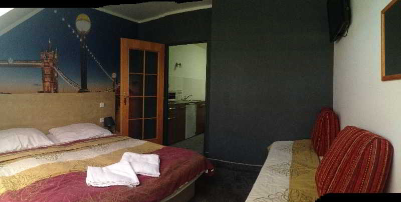 Room
 di Andelapartments