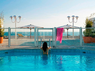 Pool
 di JW Marriott Cannes