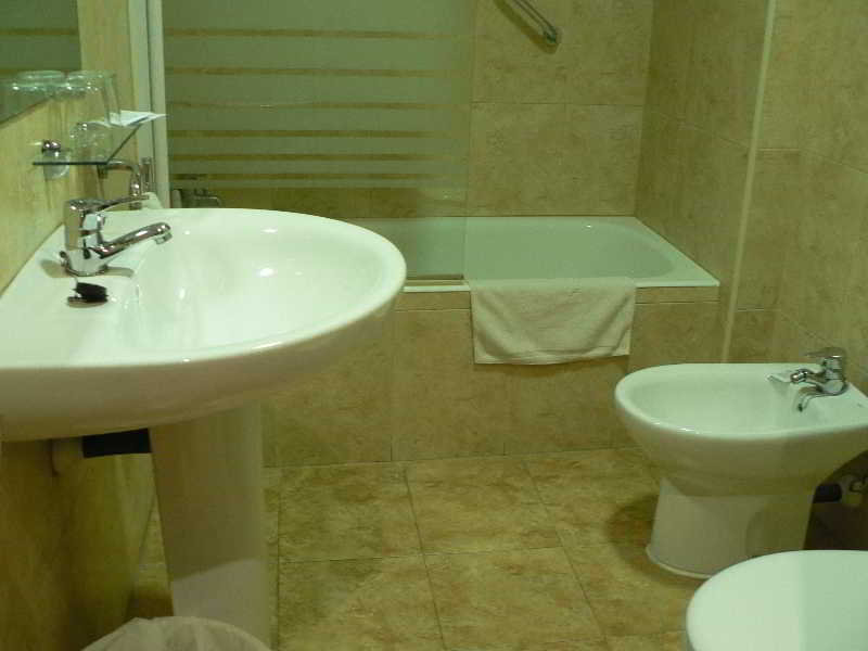 Room
 di Hostal Catalunya