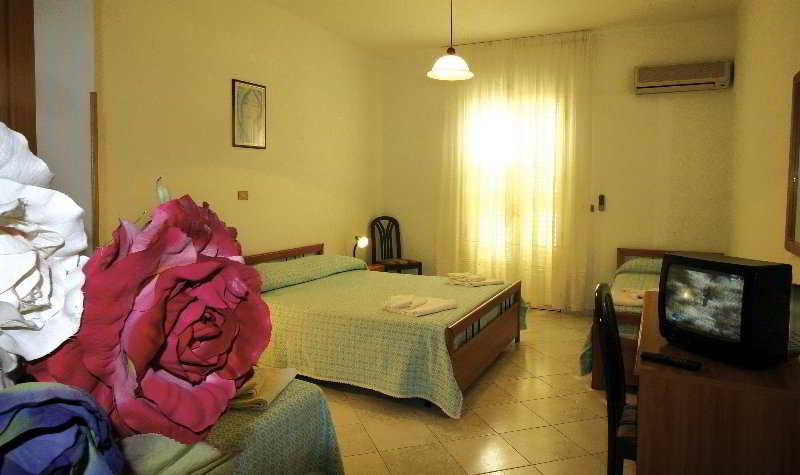 Hotel Club la Costa Smeralda, Calabria