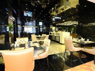 Crowne Plaza Kuwait - Bar