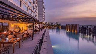 Holiday Inn Hotel New Delhi Noida Mayur