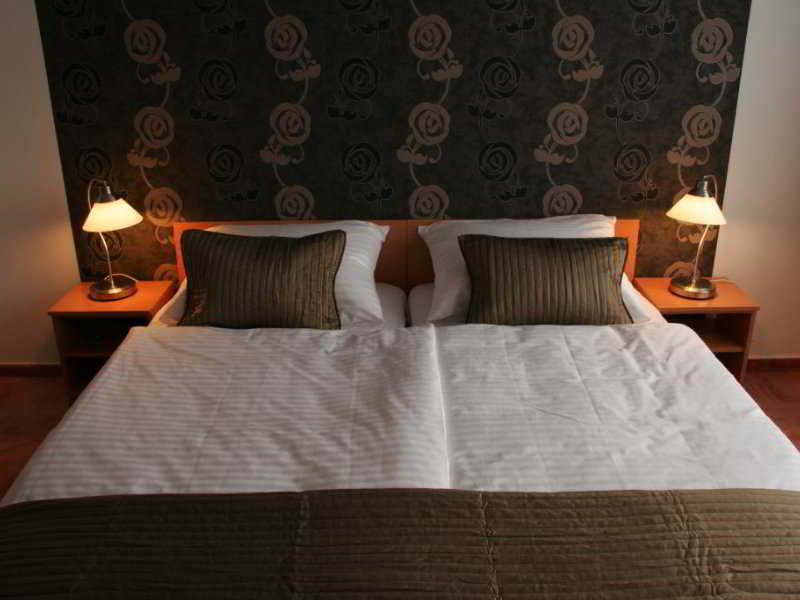 Canada Hotel