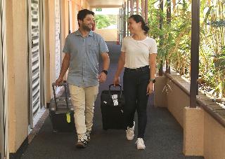 Stay at Alice Springs