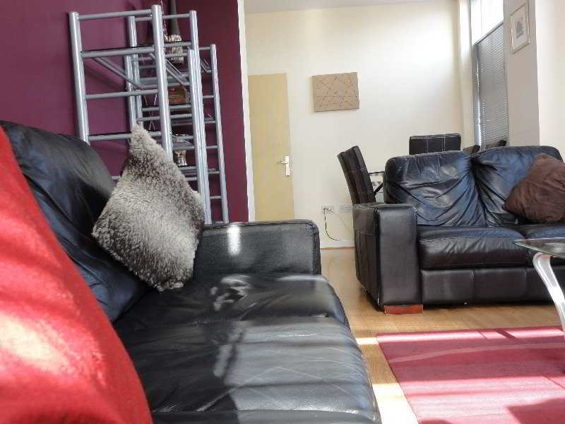 Comfort Zone Parkside Apartment Hotel Birmingham, Birmingham