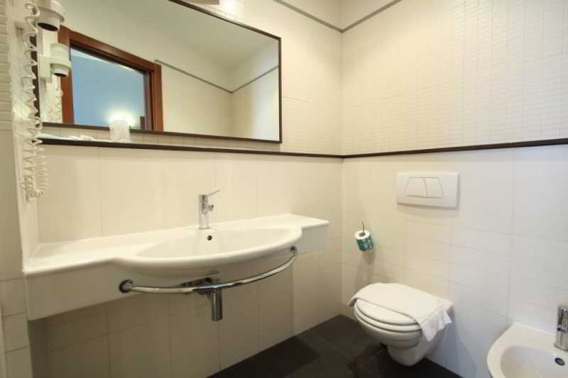 Hotel La Luna Romana, Rome