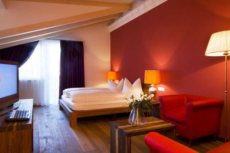 Room
 di Suite Hotel Villa Tirol