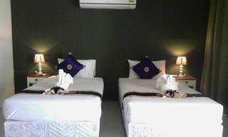 Room thumbnail 1
