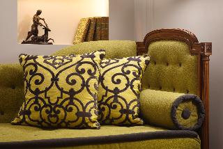 Room Room