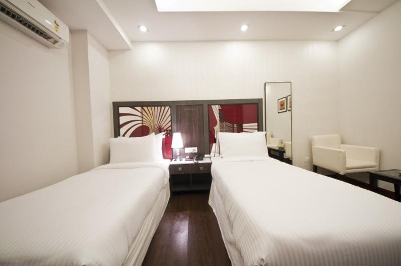 Room
 di Pawan Plaza