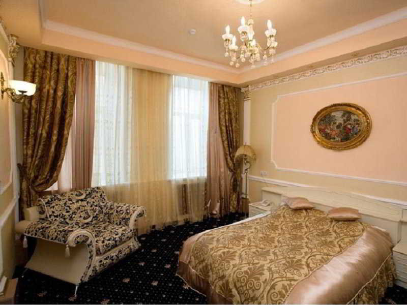 Room
 di Bristol Taganrog