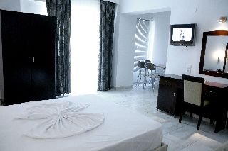 Room
 di Naias Beach