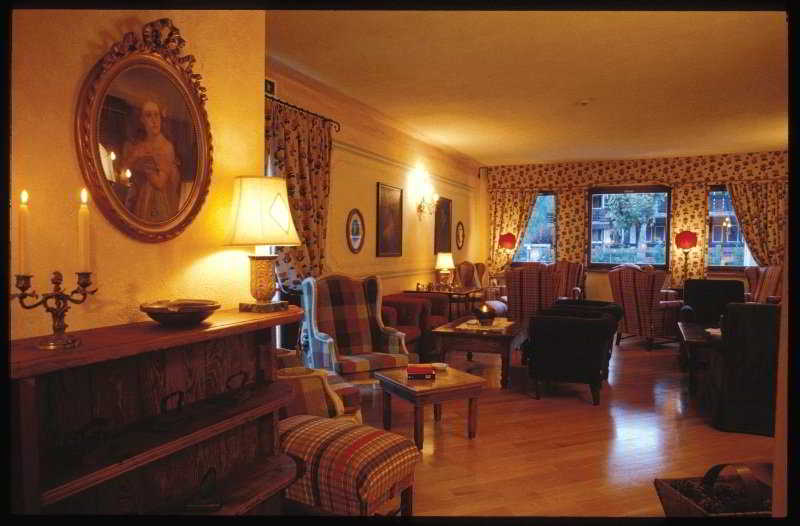 Villa Novecentro, Italian Alps