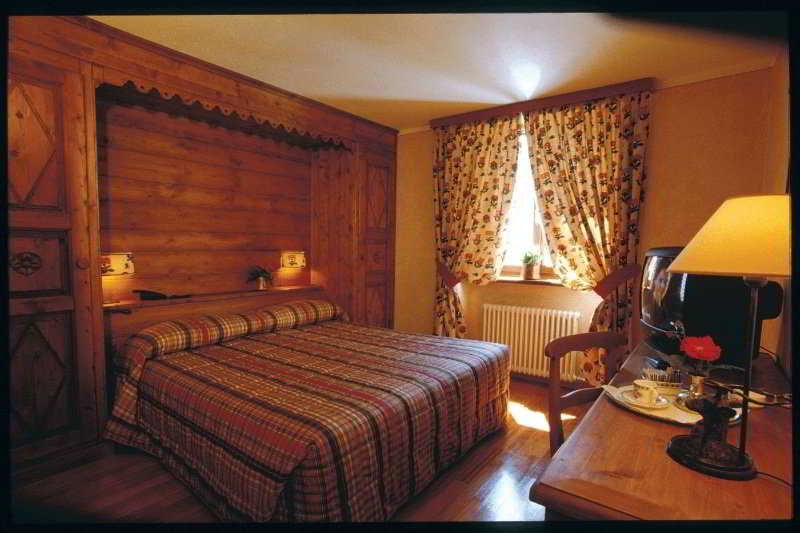 Villa Novecentro, Italian Alps