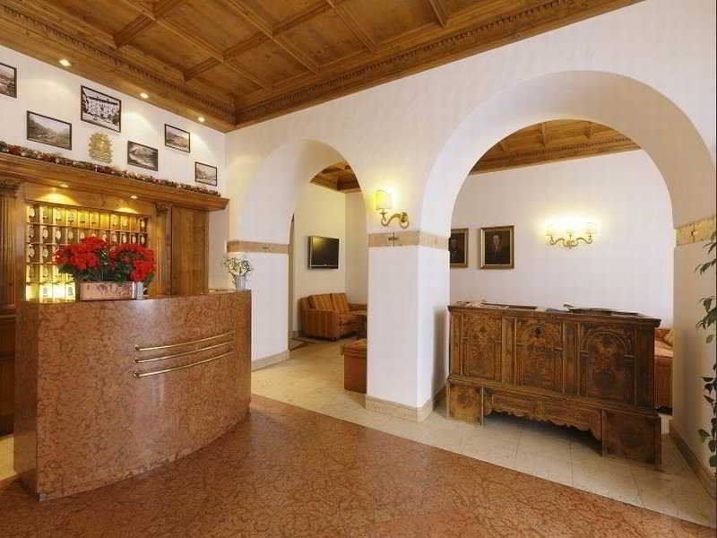 Meuble Royal, Italian Alps