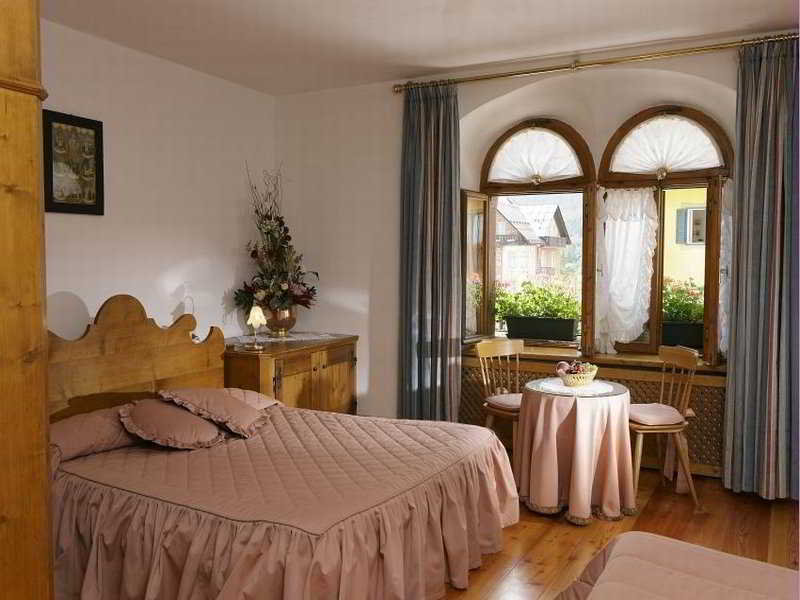 Meuble Royal, Italian Alps