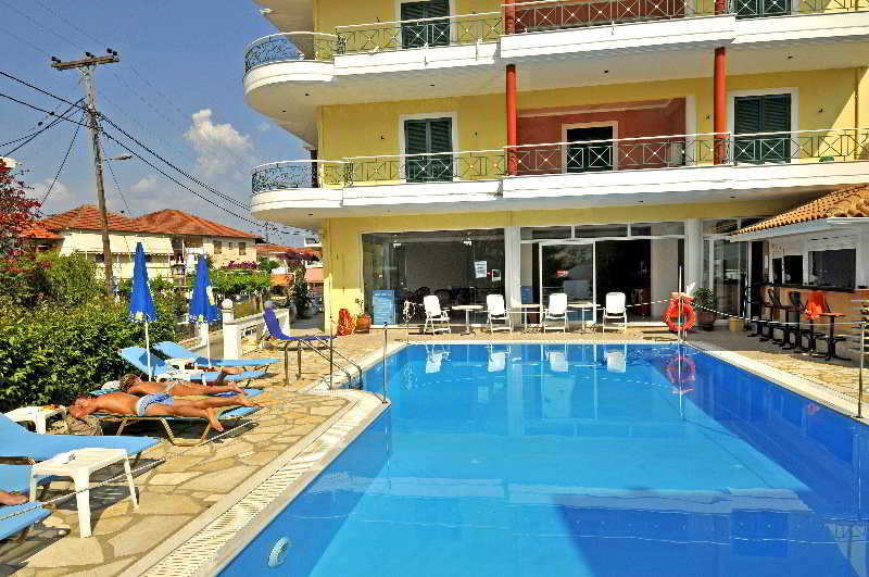 Pool
 di Cosmopol Studios