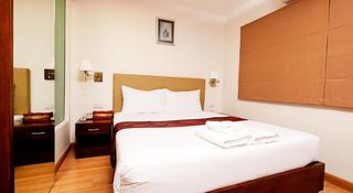 Room thumbnail 5