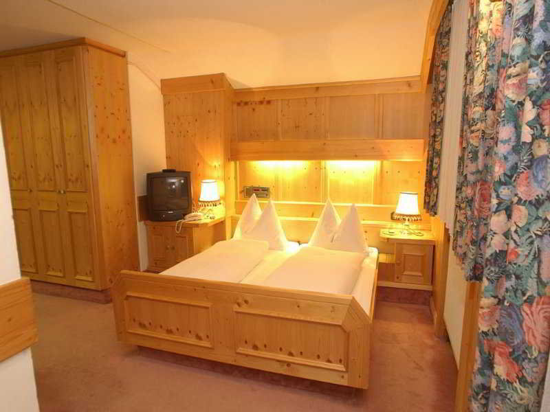 Pool
 di Alpinresort Sport & Spa