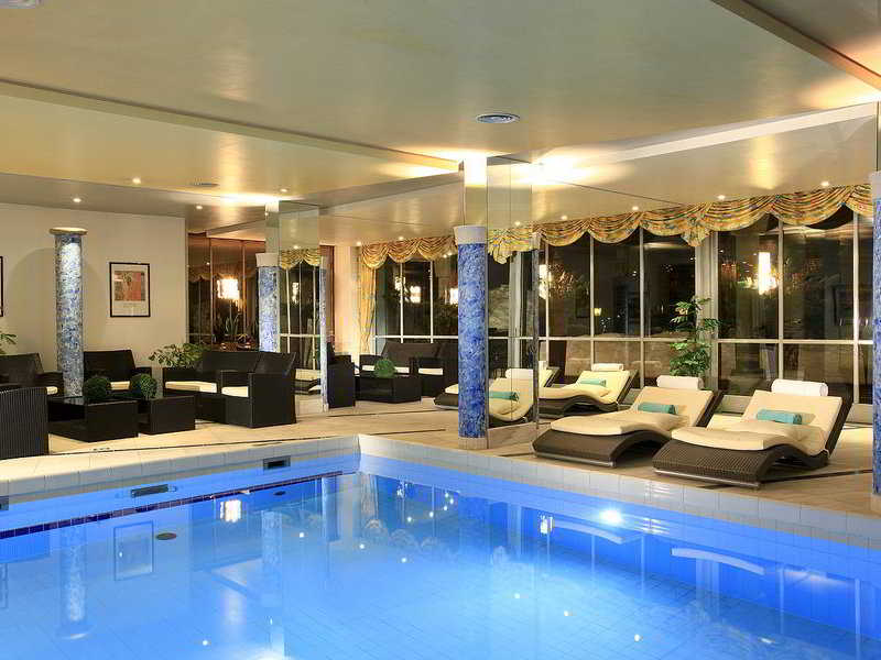 Pool
 di Lärchenhof