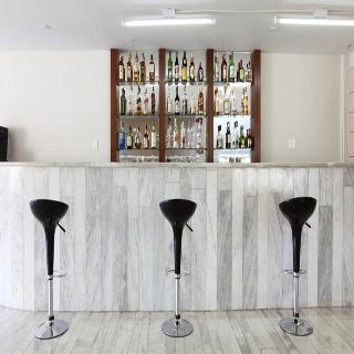 Bar thumbnail 4