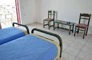 Room
 di Bona Vista Studios