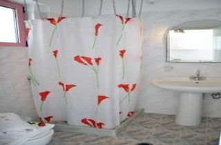 Room
 di Bona Vista Studios